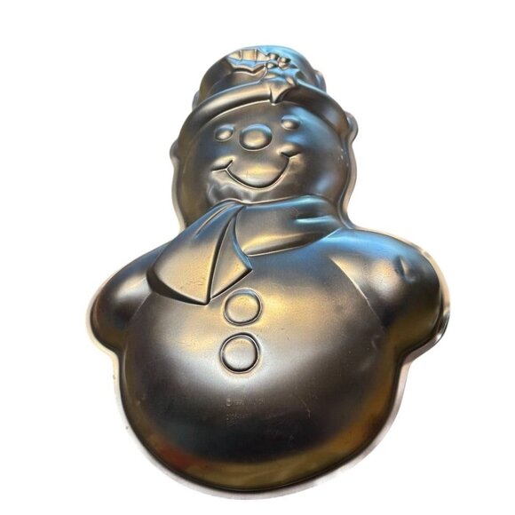 Pair of Wilton Merry Snowman Cake Pan and Holiday Bear with banner Aluminum - Picture 8 of 11